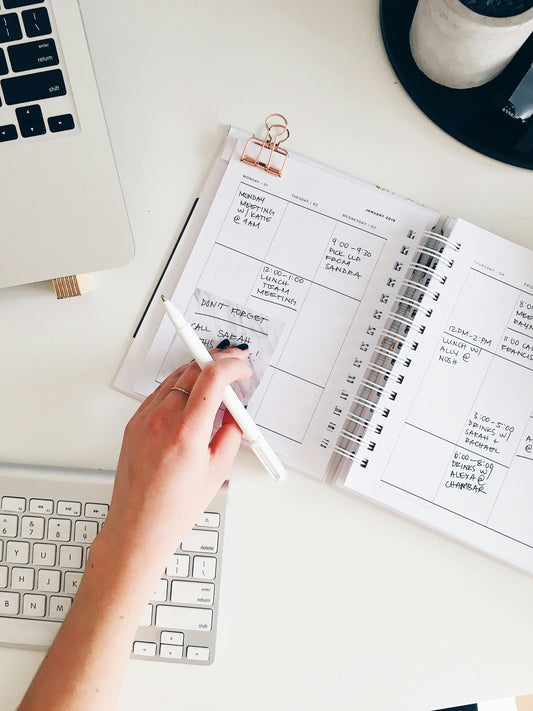 How I Structure My Work Days Abroad Without Burning Out (or Losing the Plot)